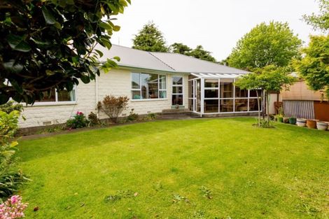 Photo of property in 32 Kathleen Crescent, Hornby, Christchurch, 8042