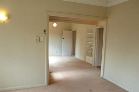 Photo of property in 216 Saint Leonards Avenue, Saint Leonards, Hastings, 4120