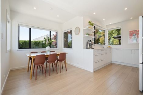 Photo of property in 28 Huntsbury Avenue, Huntsbury, Christchurch, 8022