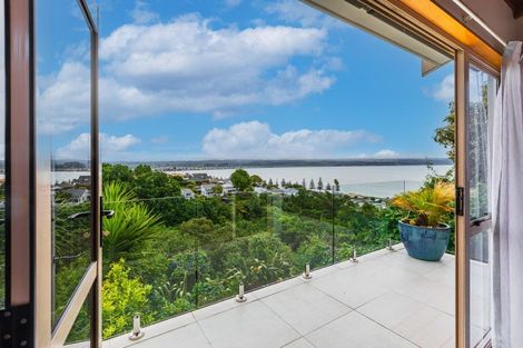 Photo of property in 12 Cobden Crescent, Bluff Hill, Napier, 4110