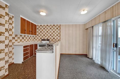 Photo of property in 19 Milmoe Street, Hawera, 4610