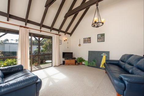Photo of property in 35a Duthie Street, Karori, Wellington, 6012