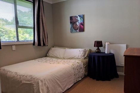 Photo of property in 6f1- Gemstone Drive, Birchville, Upper Hutt, 5018
