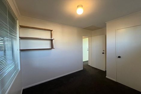 Photo of property in 4 Tiller Close, Kelvin Grove, Palmerston North, 4414