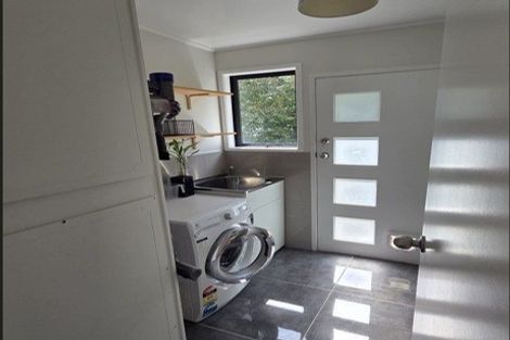 Photo of property in 35 Aronia Way, Goodwood Heights, Auckland, 2105