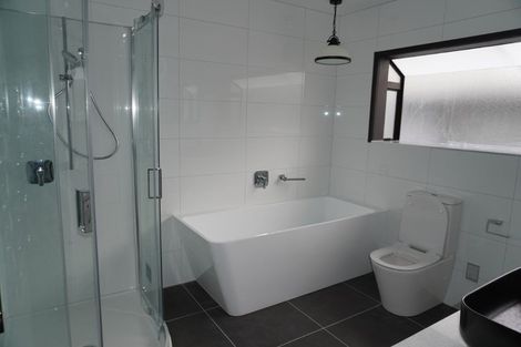 Photo of property in 16 Baltimore Place, Forrest Hill, Auckland, 0620