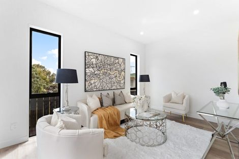 Photo of property in 31 Diana Drive, Glenfield, Auckland, 0627