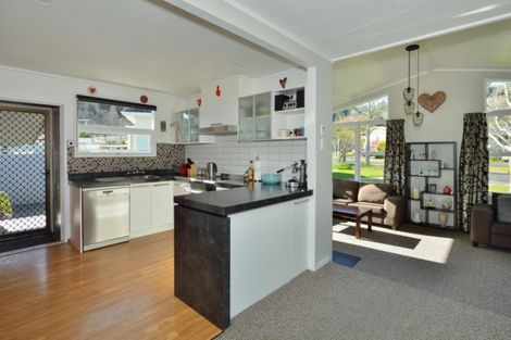Photo of property in 2 Dillon Bell Road, Whataupoko, Gisborne, 4010