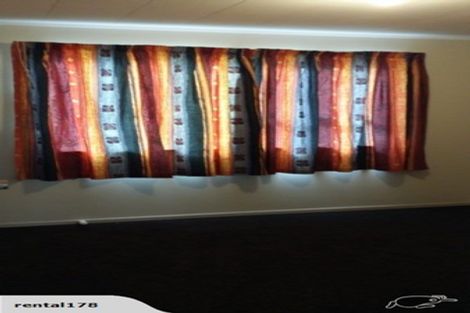 Photo of property in 2/20 Carter Place, Manurewa, Auckland, 2102