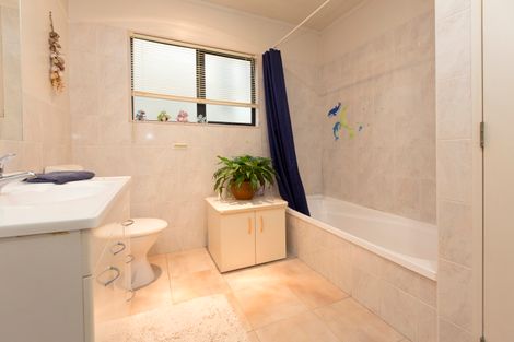 Photo of property in 11 Kauri Road, Stanmore Bay, Whangaparaoa, 0932