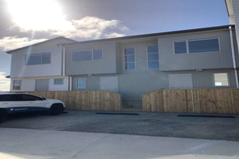 Photo of property in 74a Stanley Road, Glenfield, Auckland, 0629