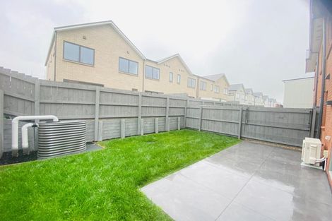 Photo of property in 41 Oyster Drive, Whenuapai, 0618