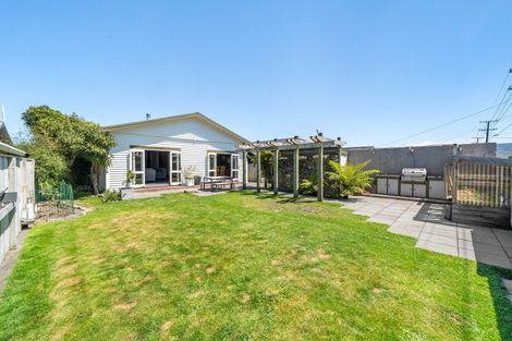 Photo of property in 17 Mcparland Street, Ebdentown, Upper Hutt, 5018