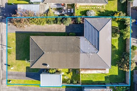 Photo of property in 11 Anthony Grove, Paraparaumu Beach, Paraparaumu, 5032