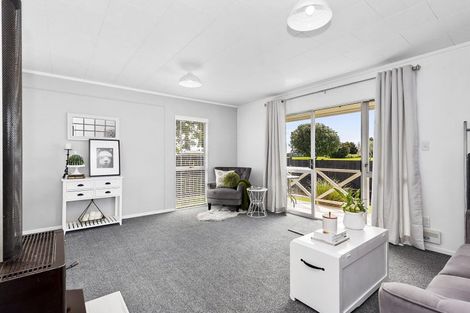 Photo of property in 24 Garland Drive, St Andrews, Hamilton, 3200