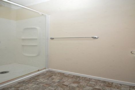 Photo of property in 20 Matipo Road, Te Atatu Peninsula, Auckland, 0610