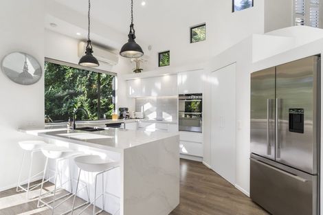 Photo of property in 116a Pah Road, Cockle Bay, Auckland, 2014