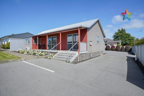 Photo of property in 10a-b Camden Street, Turnbull Thomson Park, Invercargill, 9810