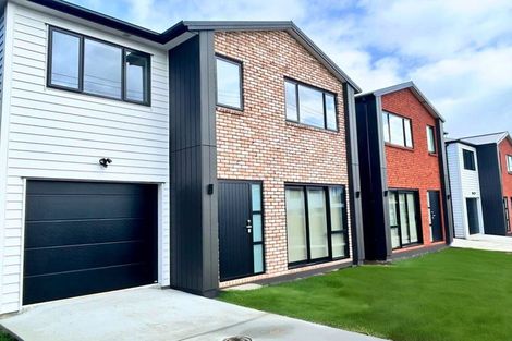 Photo of property in 2c Derrett Place, Mangere Bridge, Auckland, 2022