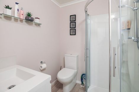 Photo of property in 142u4 Forest Lake Road, Forest Lake, Hamilton, 3200