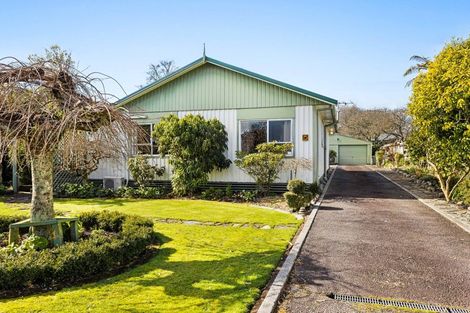 Photo of property in 15 Pukatea Street, Inglewood, 4330