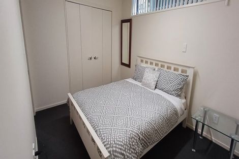 Photo of property in 1/15 Eske Place, Highland Park, Auckland, 2010