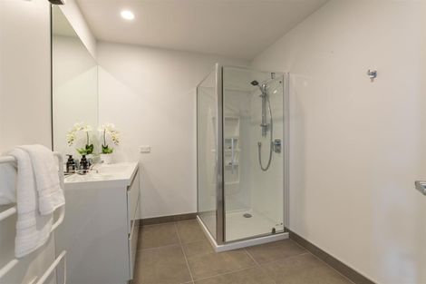 Photo of property in 54d Wynyard Crescent, Fernhill, Queenstown, 9300