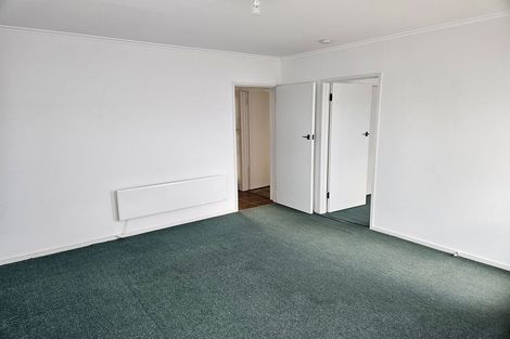 Photo of property in 4/3141 Great North Road, New Lynn, Auckland, 0600