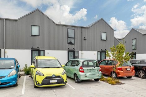 Photo of property in 2/30 Frederick Street, Waltham, Christchurch, 8011