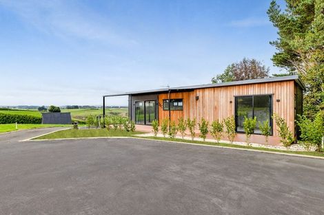 Photo of property in 38c Tawhiti Road, Hawera, 4610