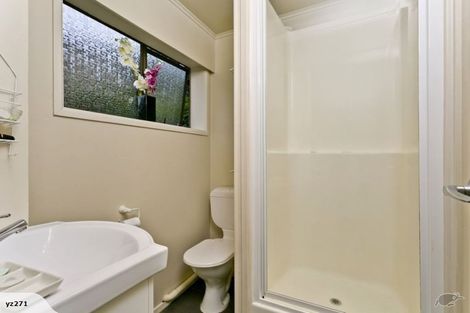 Photo of property in 3 Sunset Road, Totara Vale, Auckland, 0632