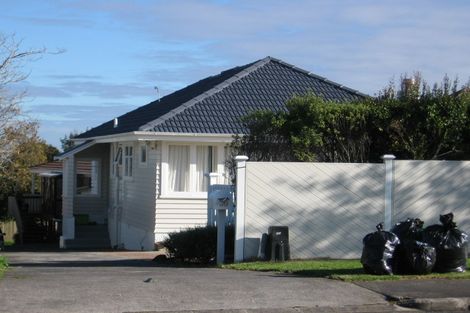 Photo of property in 30b Bleakhouse Road, Howick, Auckland, 2014