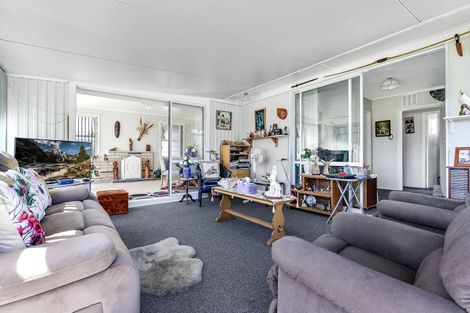 Photo of property in 28 Rosalind Street, Deanwell, Hamilton, 3206