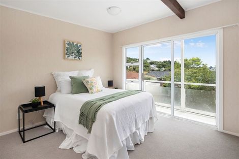 Photo of property in 23 Findlay Street, Tawa, Wellington, 5028