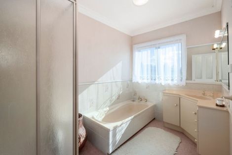 Photo of property in 166 Baird Road, Tokoroa, 3491