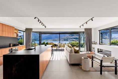 Photo of property in 513 Peninsula Road, Kelvin Heights, Queenstown, 9300