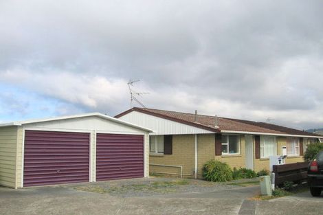 Photo of property in 36 Duchess Place, Maupuia, Wellington, 6022