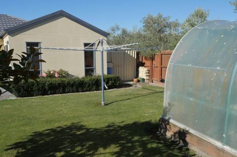 Photo of property in 1 Hillview Place, Amberley, 7410