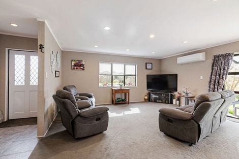 Photo of property in 43 Lansdowne Crescent, Glenview, Hamilton, 3206