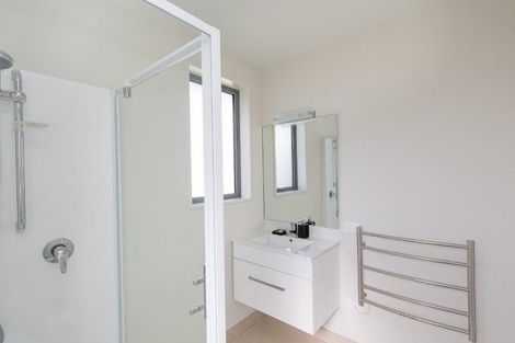 Photo of property in 10 Makomako Road, Wanaka, 9305