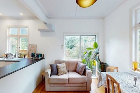Photo of property in 9 Khandallah Road, Ngaio, Wellington, 6035