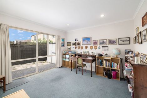 Photo of property in 8 Ilam Road, Upper Riccarton, Christchurch, 8041