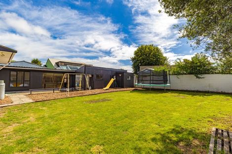 Photo of property in 121 Oakhampton Street, Hornby, Christchurch, 8042