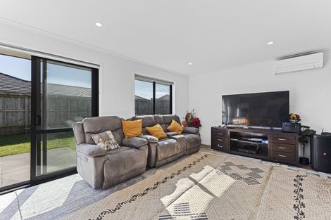 Photo of property in 8c Amy Way, Bell Block, New Plymouth, 4312