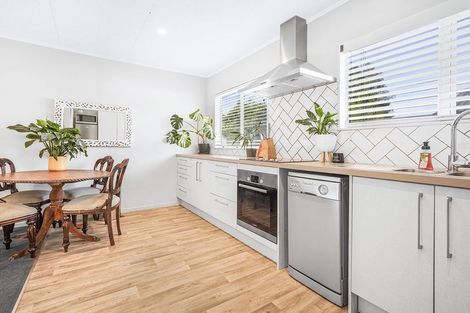 Photo of property in 1149a Heaphy Terrace, Fairfield, Hamilton, 3214