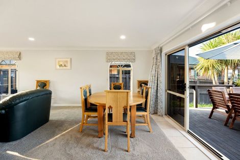 Photo of property in 9 Gilbert Court, Rototuna, Hamilton, 3210