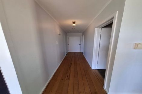 Photo of property in 22a Kirrie Avenue, Te Atatu South, Auckland, 0610