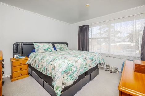 Photo of property in 18 Royal Arch Place, Rosehill, Papakura, 2113