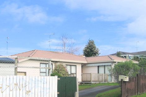 Photo of property in 25 Faram Place, Massey, Auckland, 0614