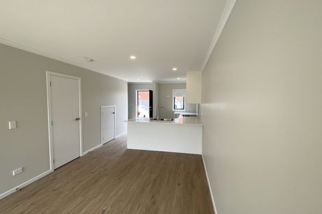 Photo of property in 4/125b Metcalfe Road, Ranui, Auckland, 0612